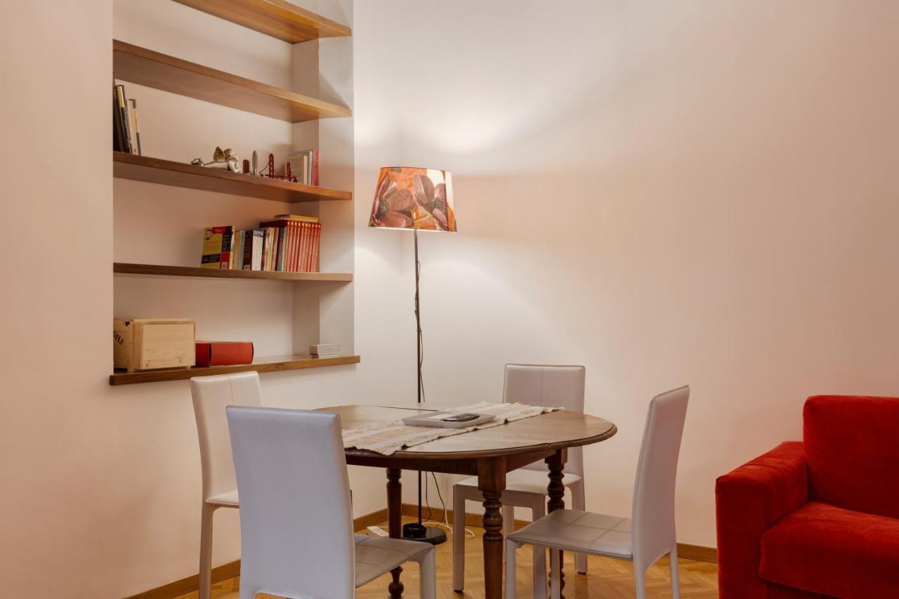 Restayled Chic Apartement- Via Ozieri ミラノ エクステリア 写真